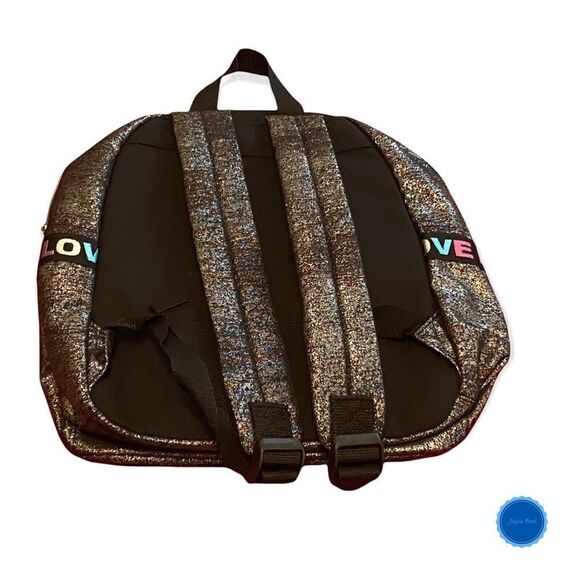 Love backpack - Picture 3 of 4